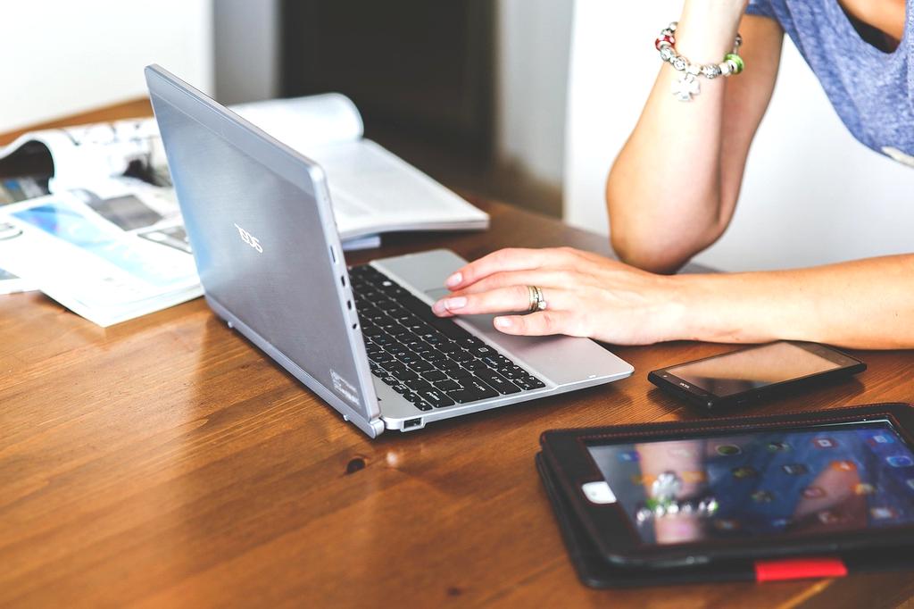 BRANDNAME Office Building